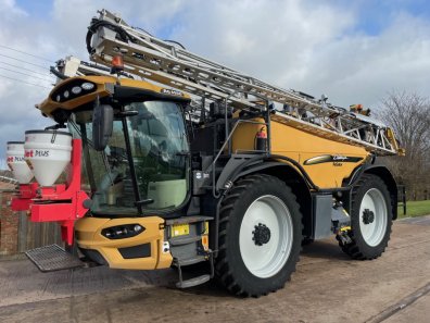 Challenger RoGator RG655D sprayer