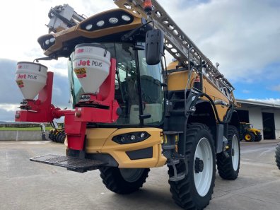 Challenger RoGator RG655D sprayer
