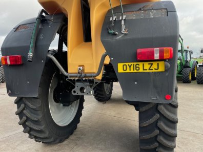 Challenger RoGator RG655D sprayer
