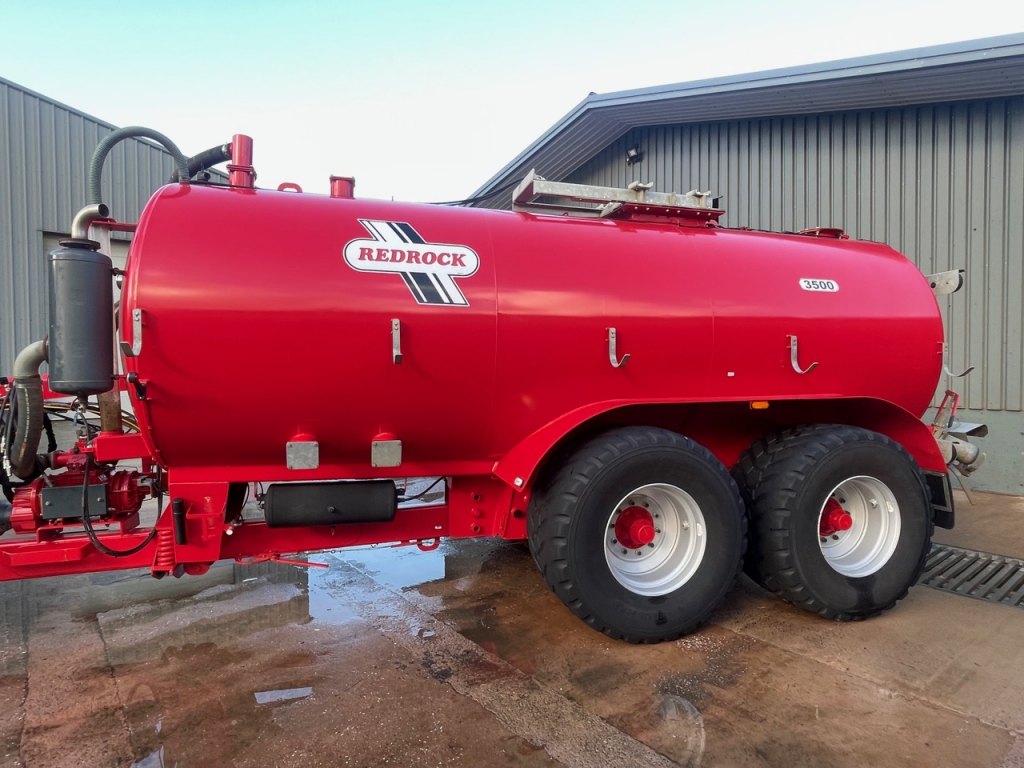 Redrock 3500 gallon tanker