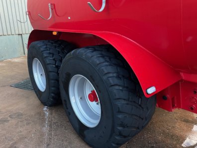 Redrock 3500 gallon tanker
