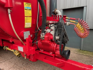 Redrock 3500 gallon tanker