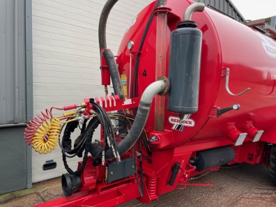 Redrock 3500 gallon tanker