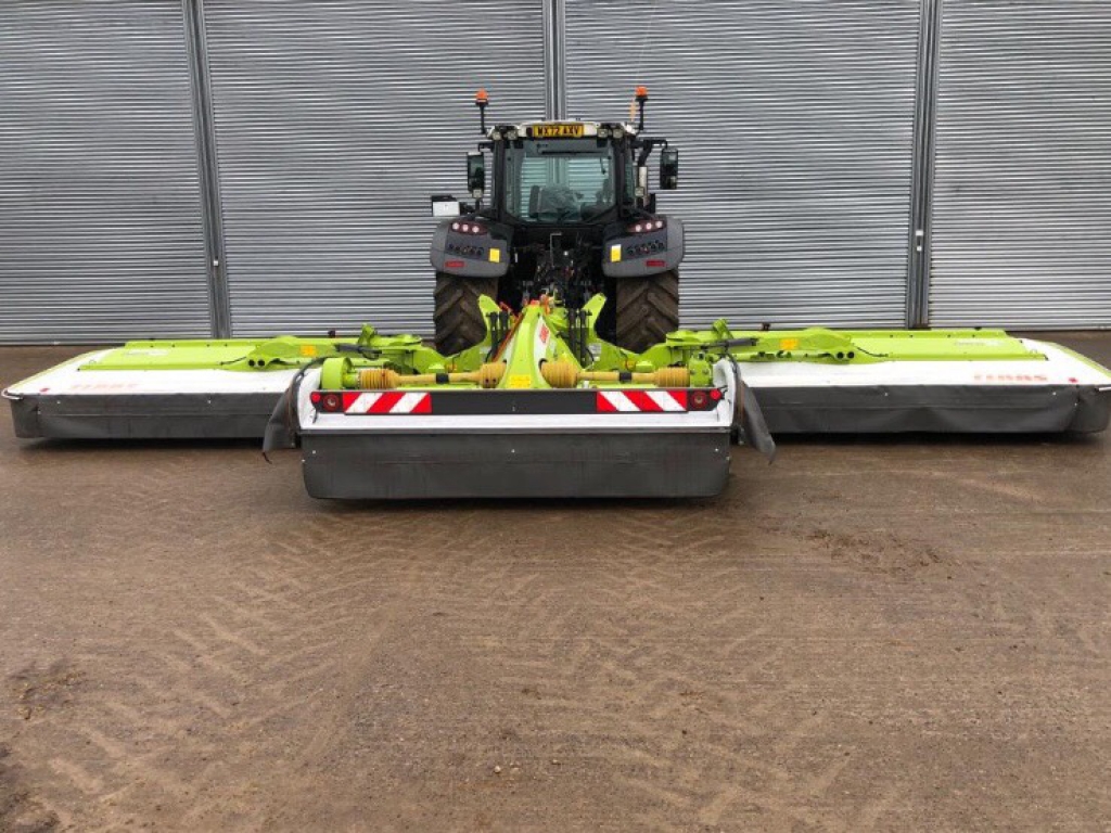 Claas Disco 9400C + 3200FC mower conditioners