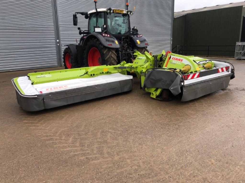 Claas Disco 9400C + 3200FC mower conditioners