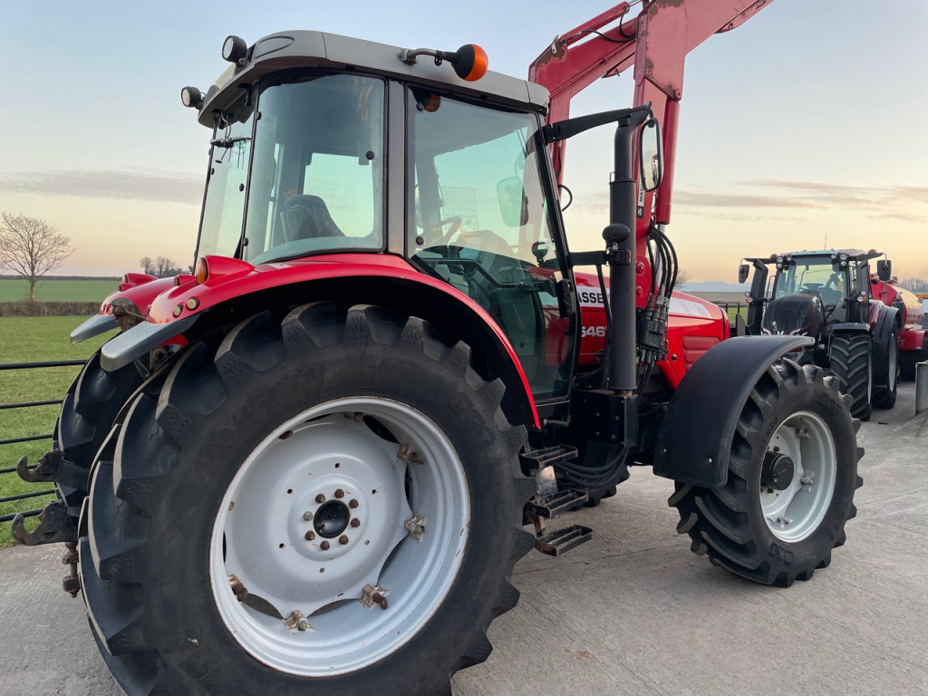 Massey Ferguson 5465