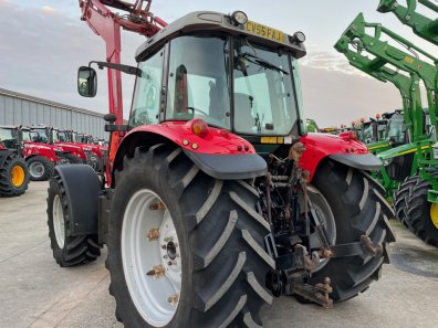 Massey Ferguson 5465