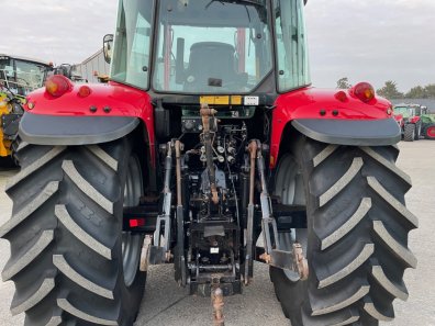 Massey Ferguson 5465