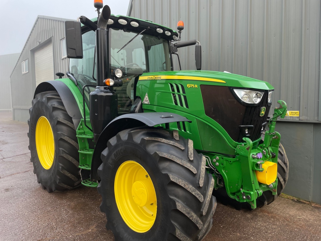John Deere 6175R