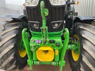 John Deere 6175R