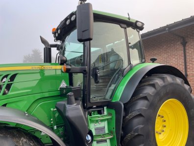 John Deere 6175R