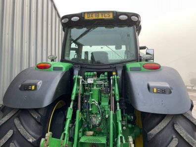 John Deere 6175R