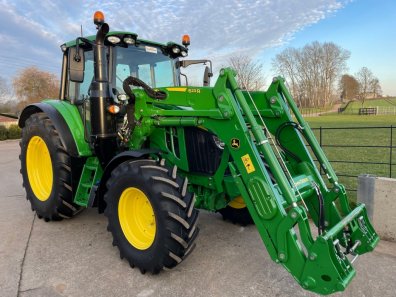 John Deere 6120M