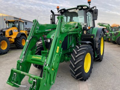 John Deere 6120M