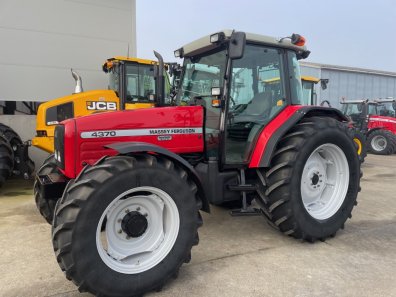 Massey Ferguson 4370