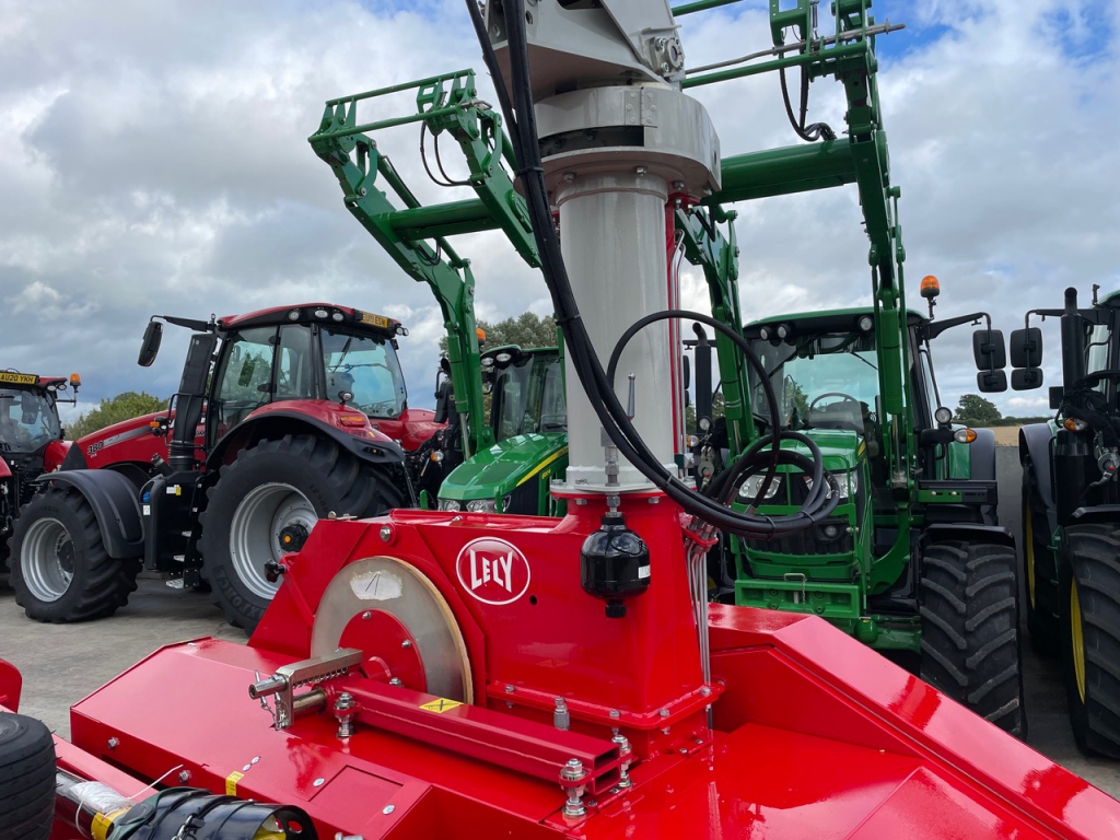 Lely Storm P 300 Profi trailed forager
