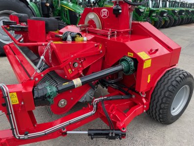 Lely Storm P 300 Profi trailed forager