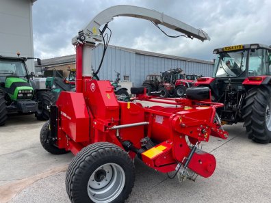 Lely Storm P 300 Profi trailed forager
