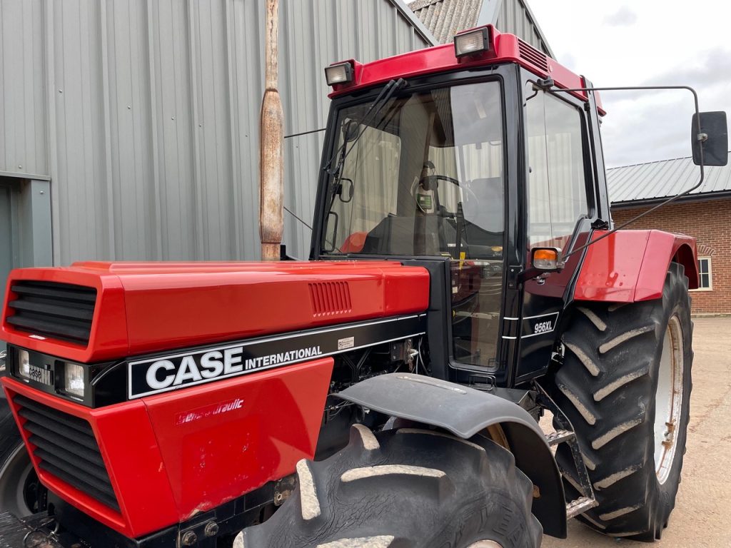 Case International 956XL
