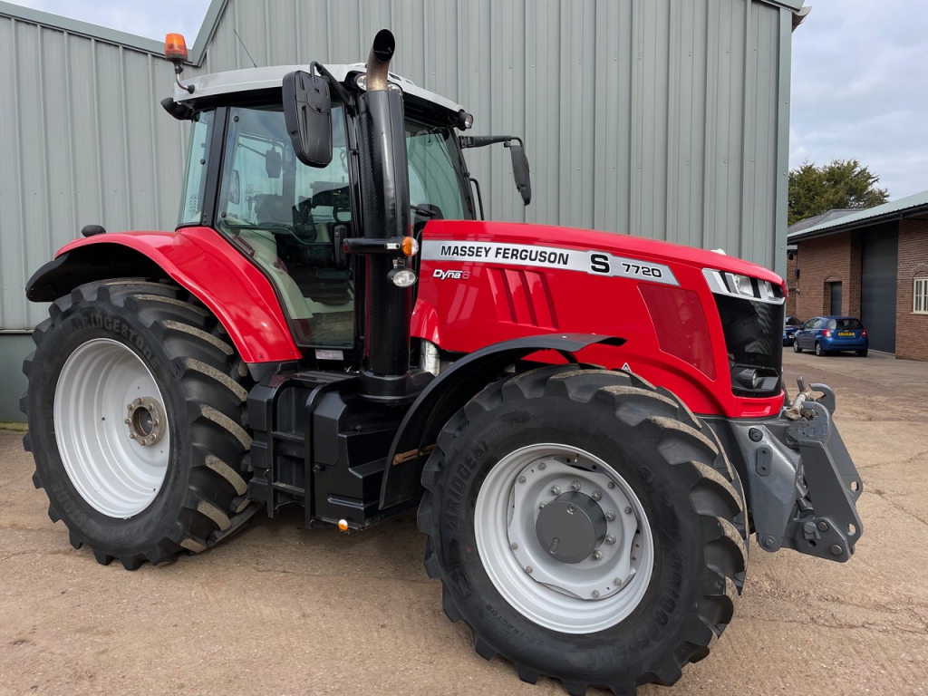Massey Ferguson 7720S Efficient