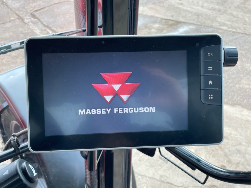 Massey Ferguson 7720S Efficient