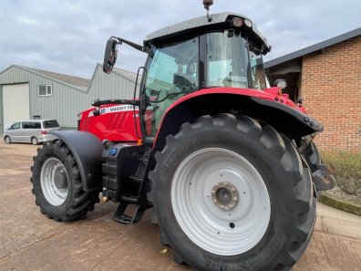 Massey Ferguson 7720S Efficient