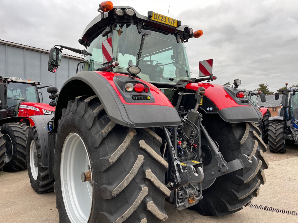 Massey Ferguson 8740S