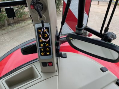 Massey Ferguson 8740S