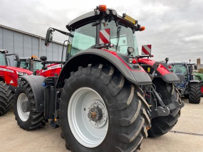 Massey Ferguson 8740S