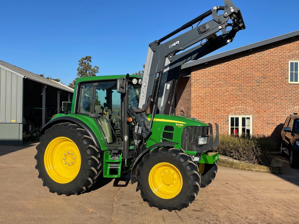 John Deere 6430