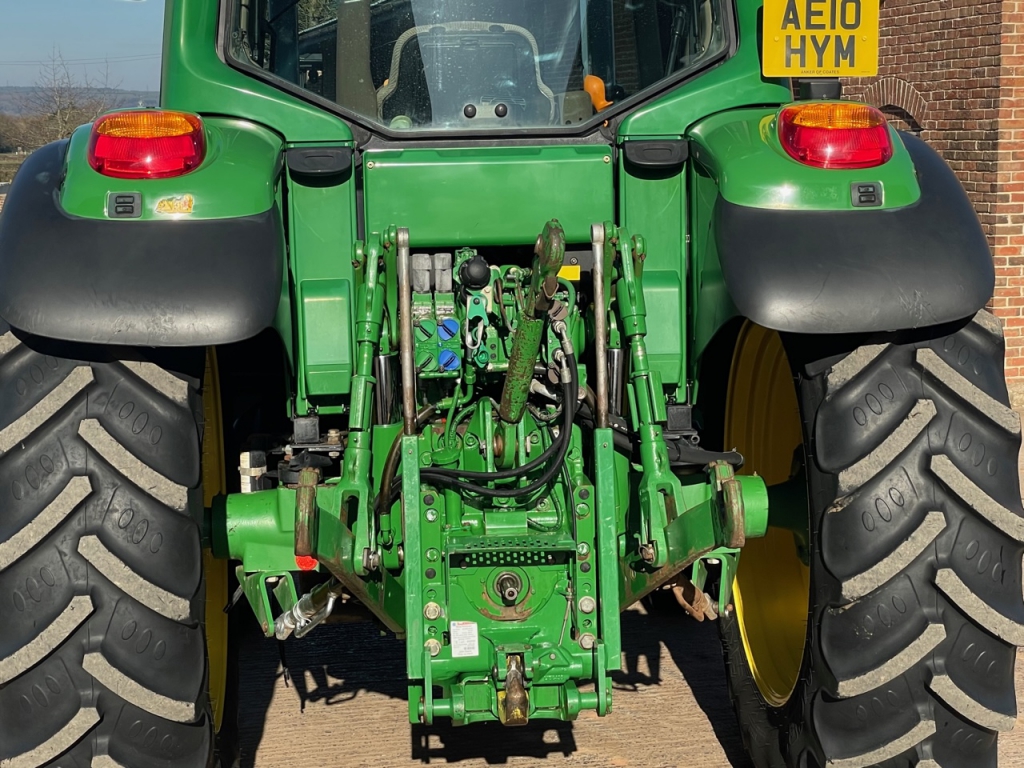 John Deere 6430
