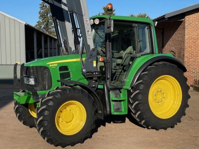 John Deere 6430