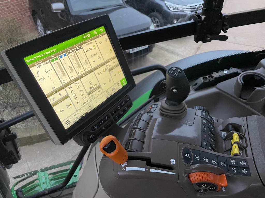 John Deere 6155R