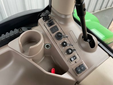 John Deere 6155R