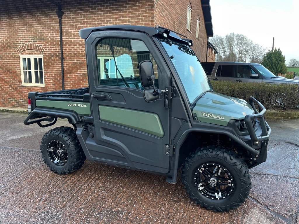 John Deere Gator XUV 865M Gator