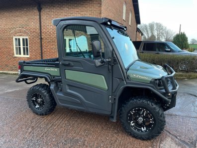 John Deere Gator XUV 865M Gator