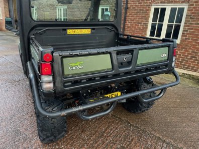 John Deere Gator XUV 865M Gator