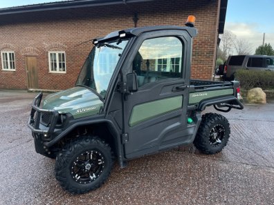 John Deere Gator XUV 865M Gator