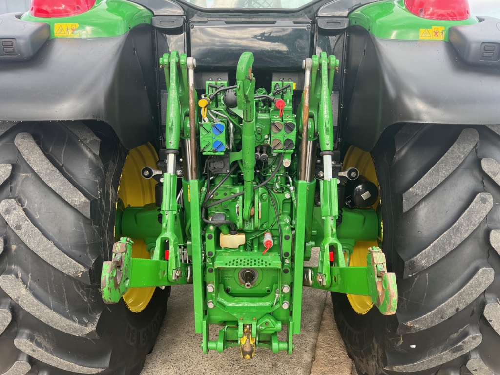 John Deere 6155M