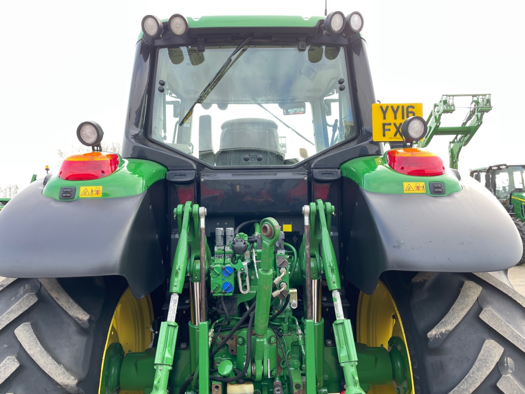 John Deere 6155M