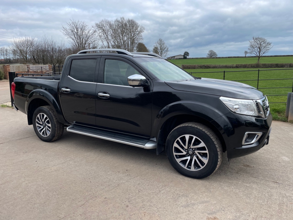 Nissan Navara Tekna 2.3 Diesel