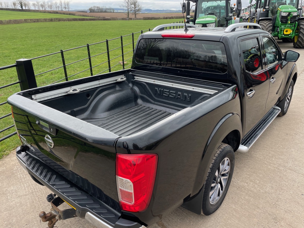 Nissan Navara Tekna 2.3 Diesel