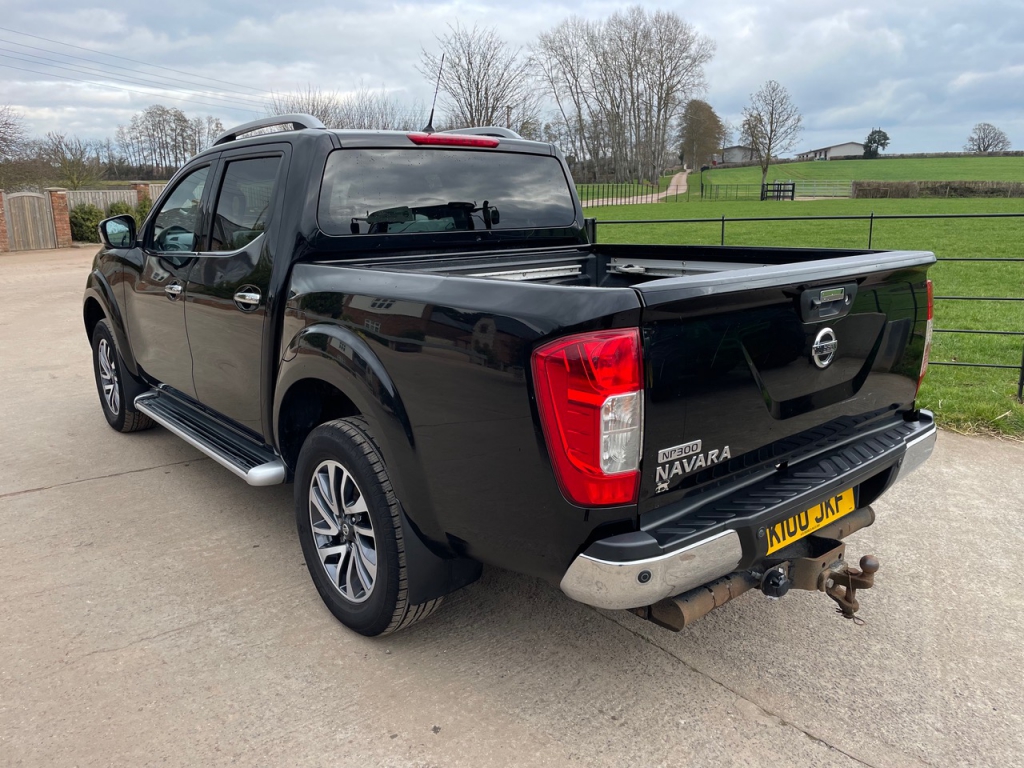 Nissan Navara Tekna 2.3 Diesel