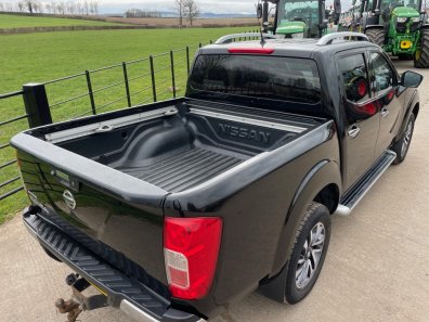 Nissan Navara Tekna 2.3 Diesel