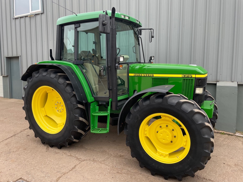 John Deere 6310
