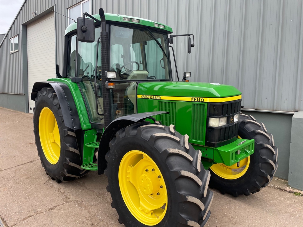 John Deere 6310