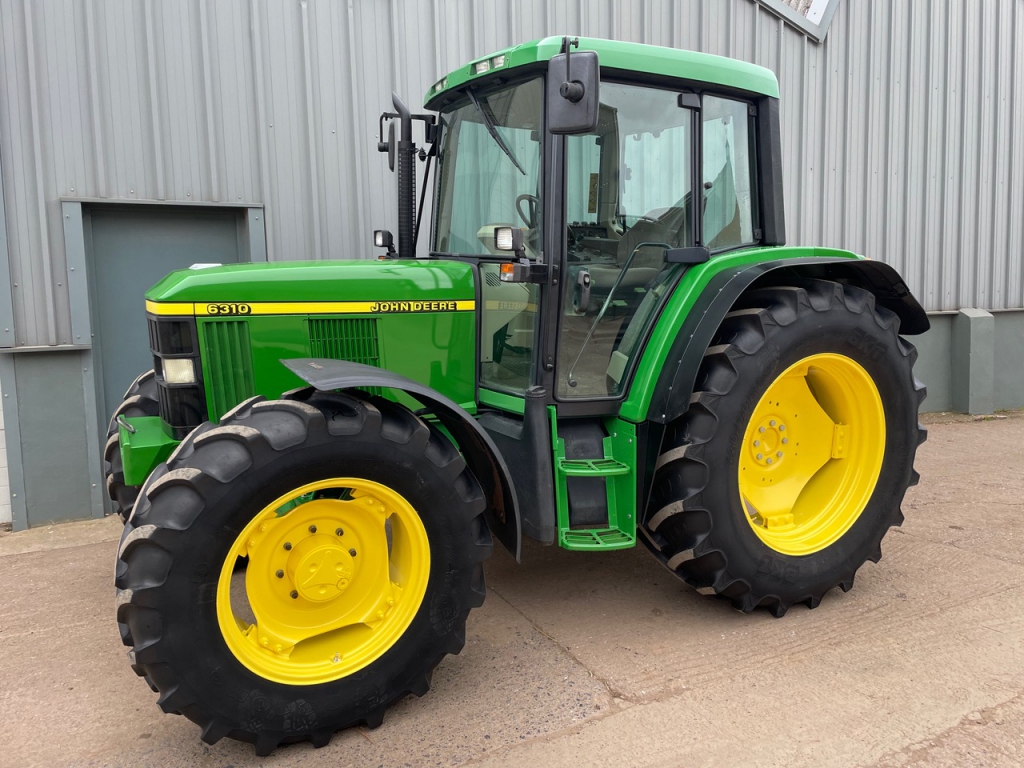 John Deere 6310