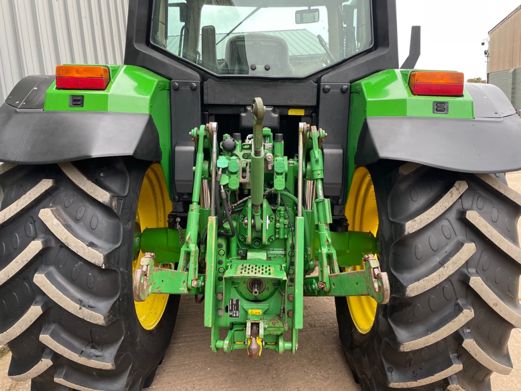 John Deere 6310