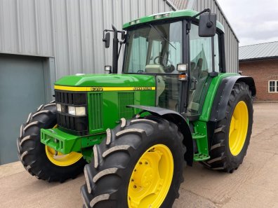 John Deere 6310
