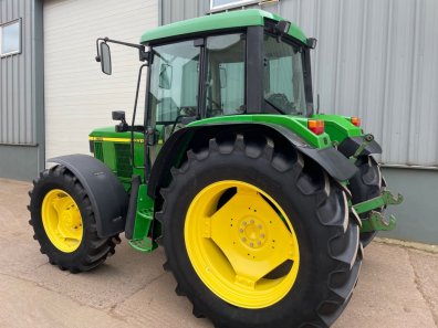 John Deere 6310